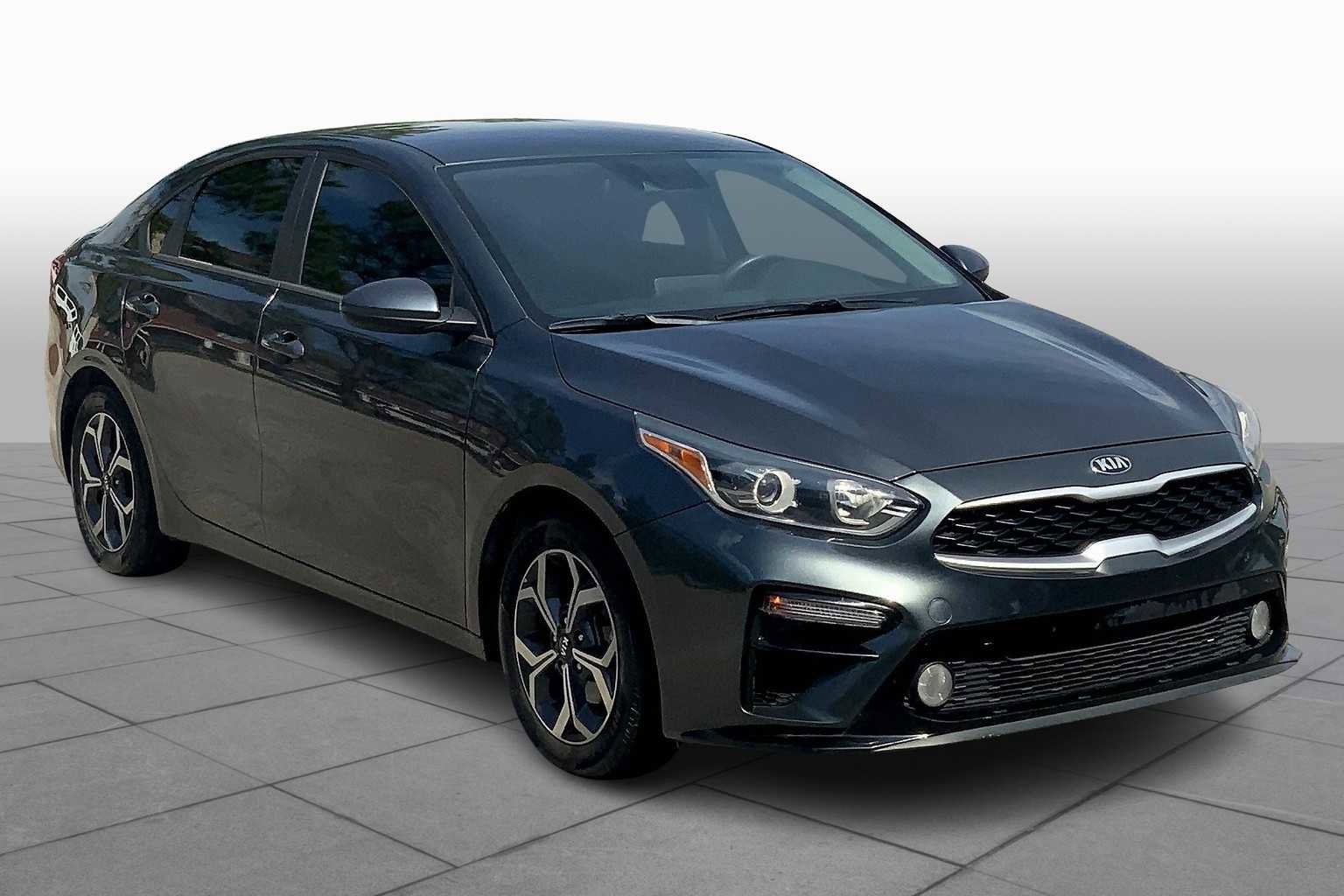 Used 2021 Kia Forte LXS image 2