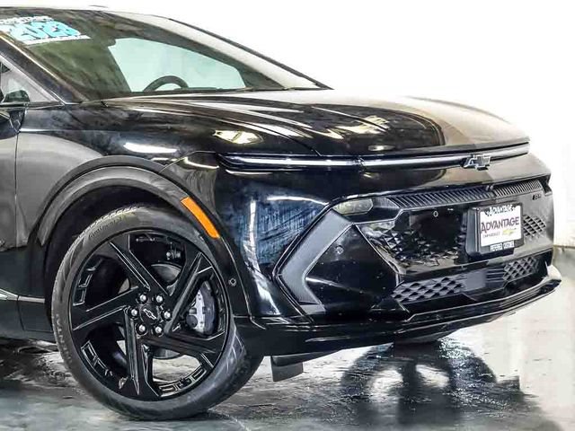 Certified 2024 Chevrolet Equinox EV RS FWD image 3
