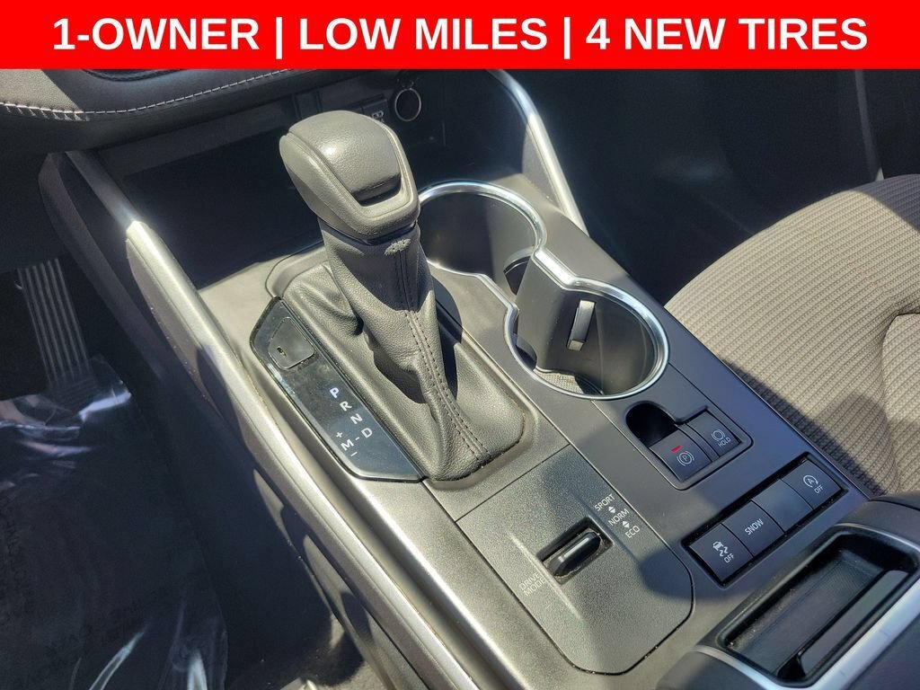 Used 2021 Toyota Highlander L FWD image 29