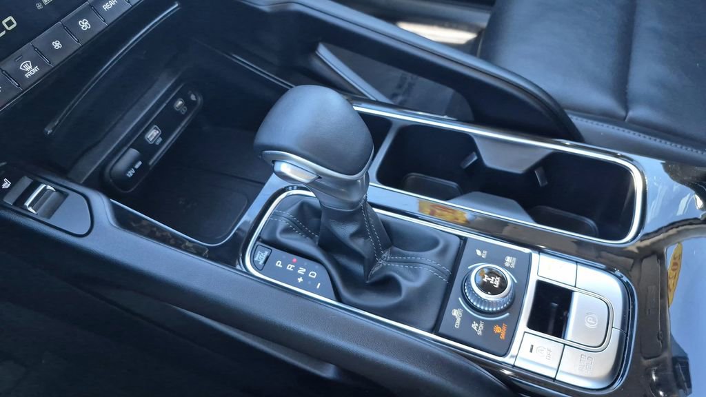 Certified 2025 Kia Telluride S image 28