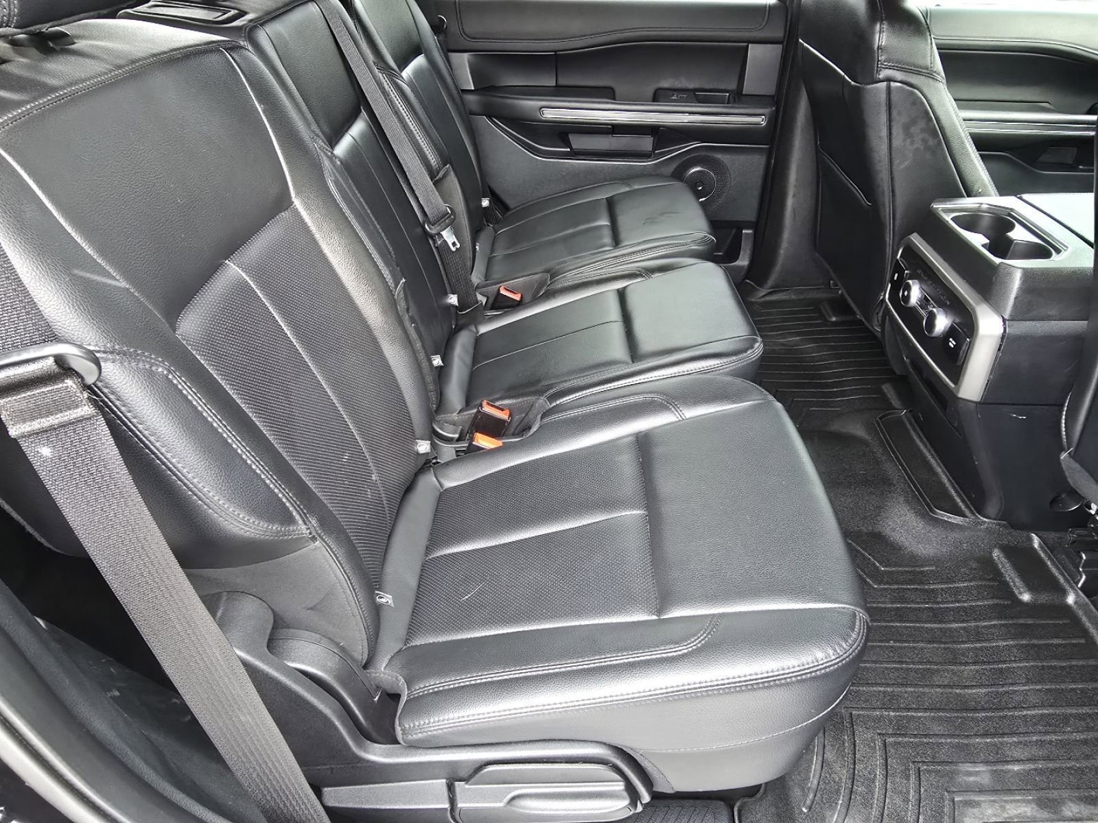 Used 2021 Ford Expedition XLT w/ Equipment Group 202A image 19