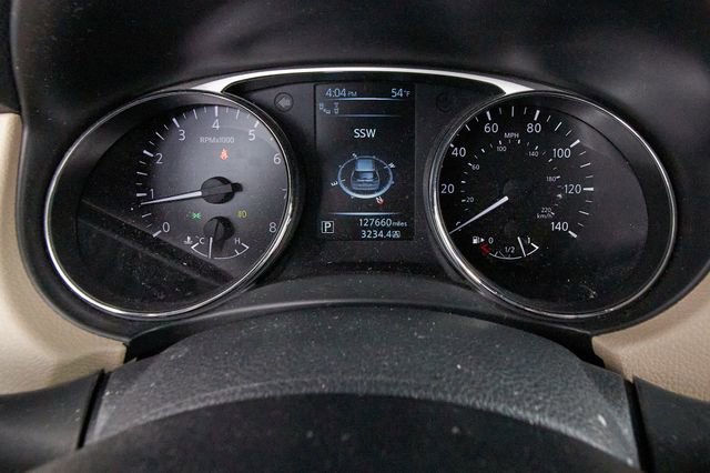 Used 2016 Nissan Rogue SL w/ SL Premium Package AWD/4WD image 15