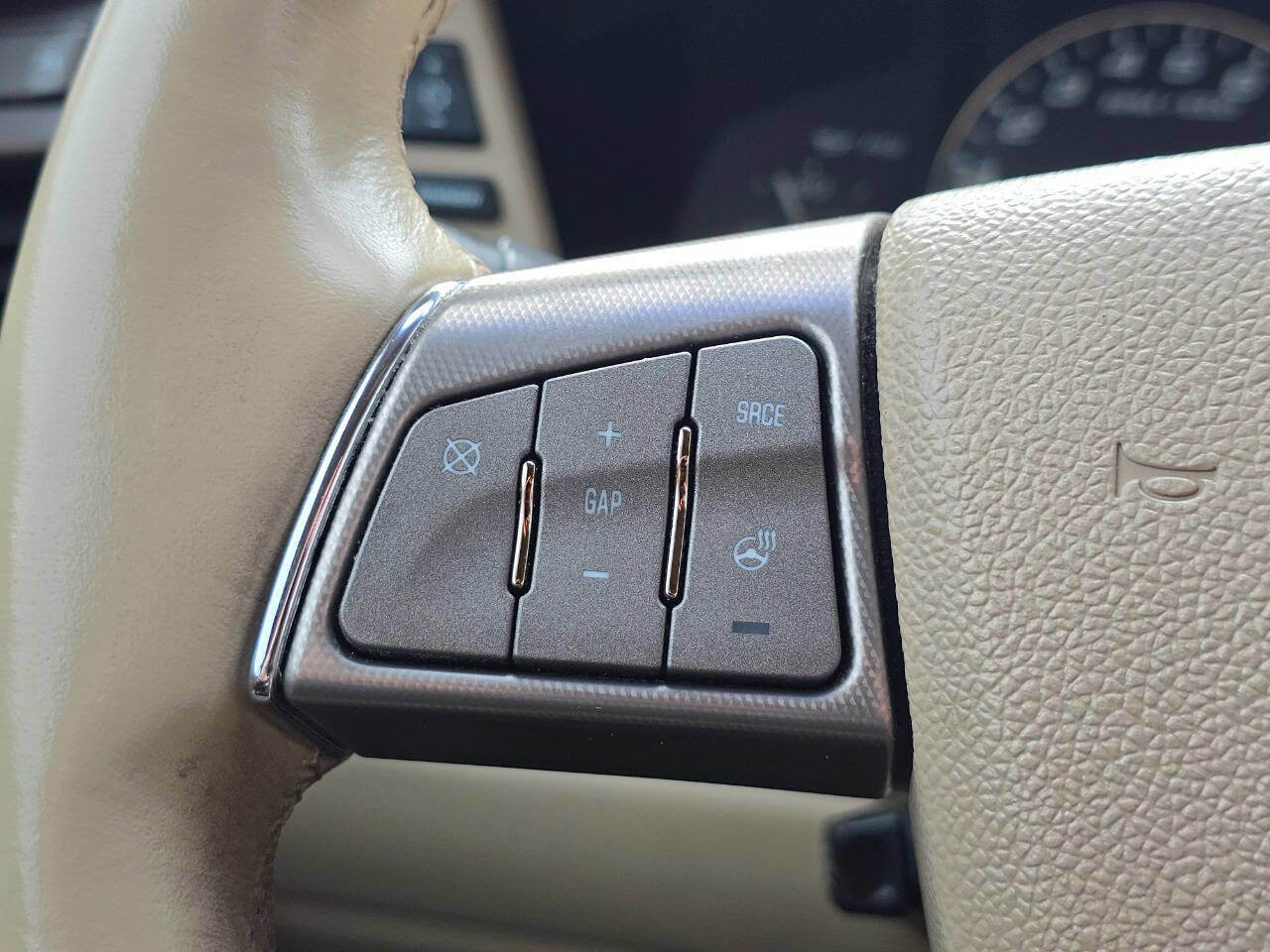 Used 2009 Cadillac XLR image 23