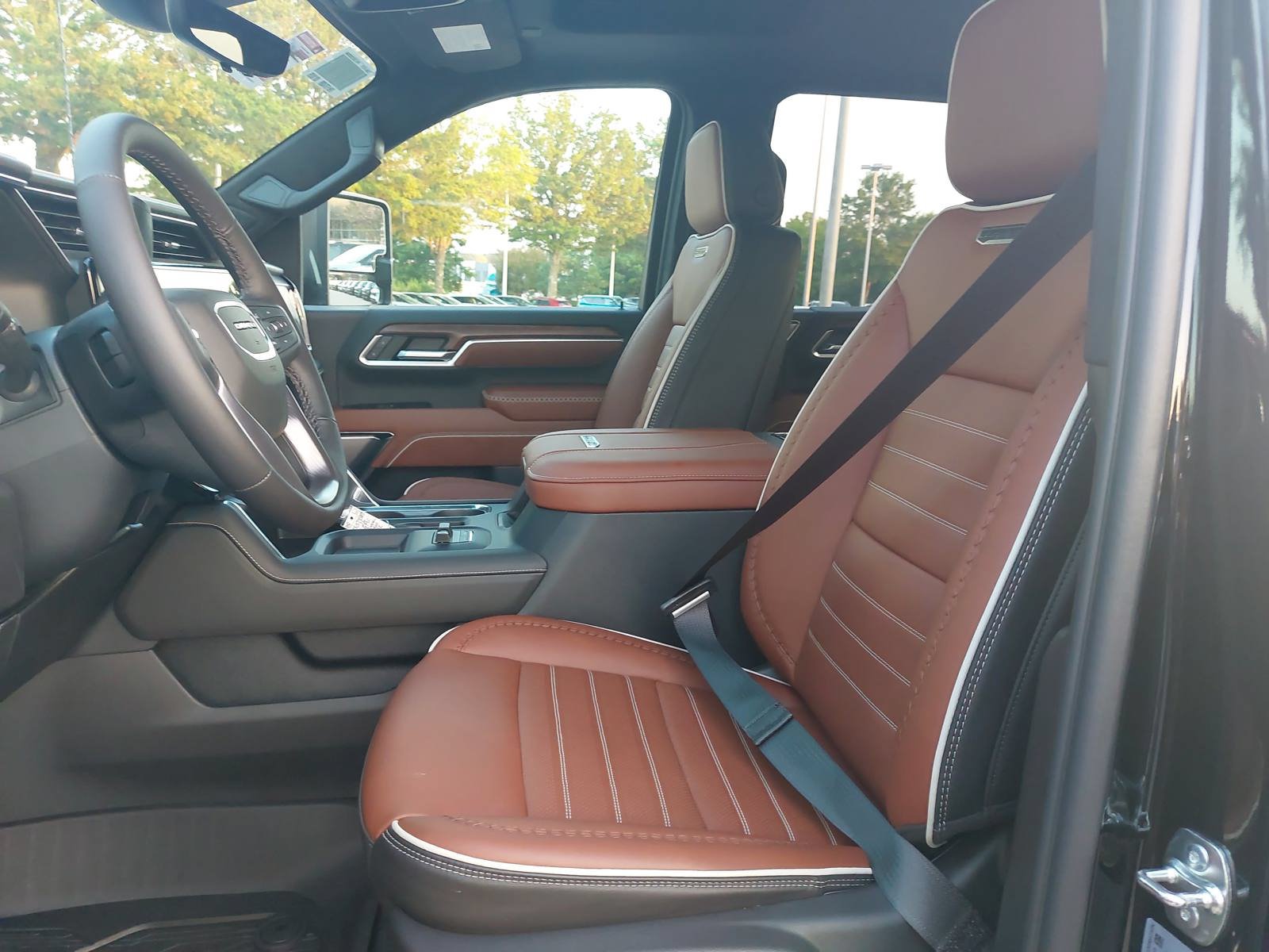 New 2026 GMC Sierra 2500 Denali Ultimate AWD/4WD image 14
