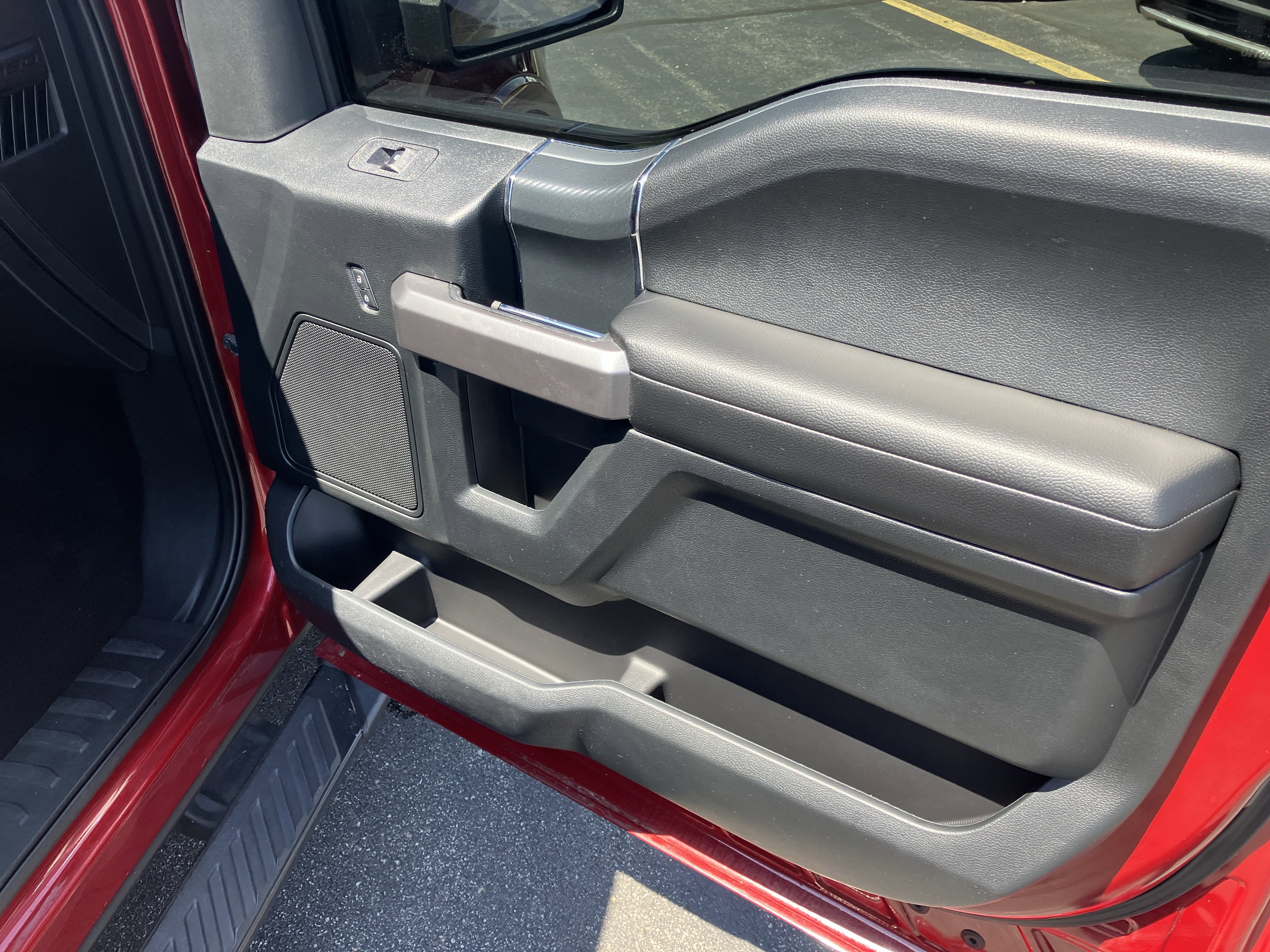 Used 2019 Ford F150 XLT w/ Equipment Group 302A Luxury AWD/4WD image 10