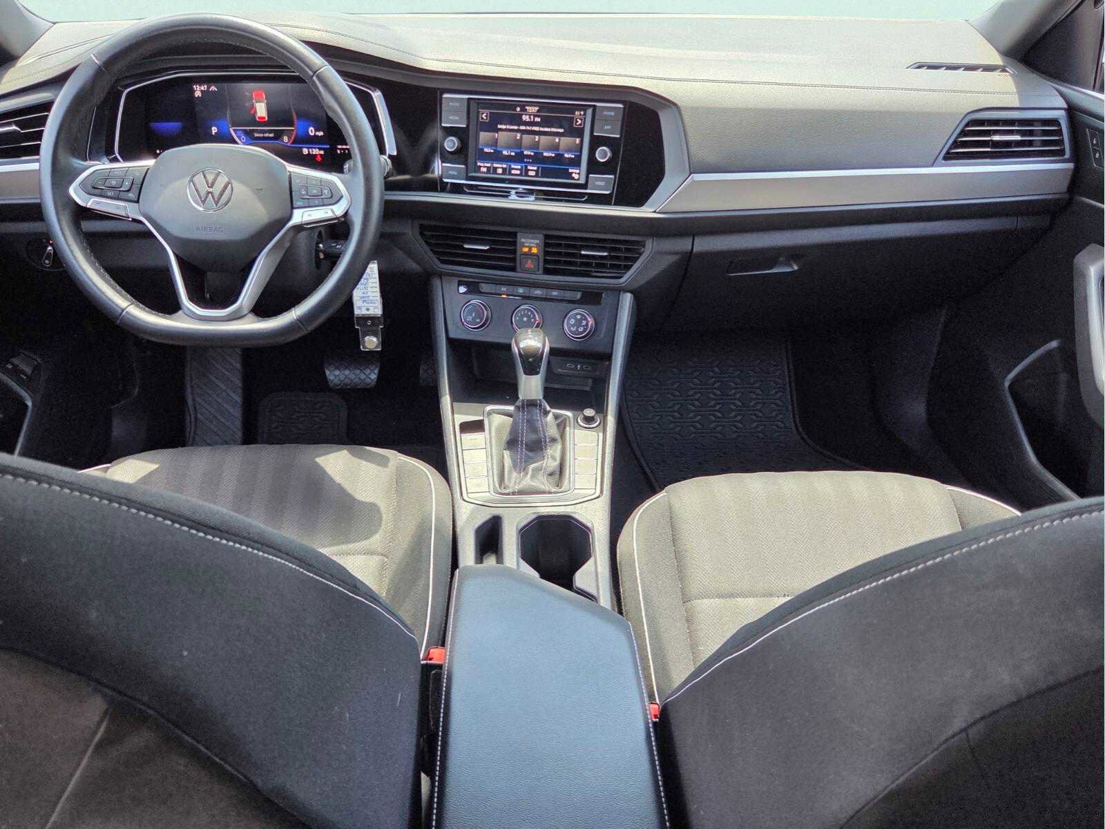 Used 2022 Volkswagen Jetta Sport FWD image 9