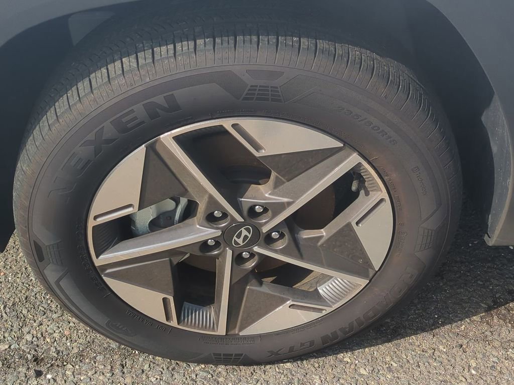 Certified 2025 Hyundai Tucson SEL AWD/4WD image 9