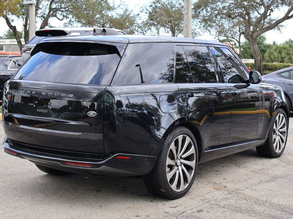 Used 2023 Land Rover Range Rover SE AWD/4WD image 15