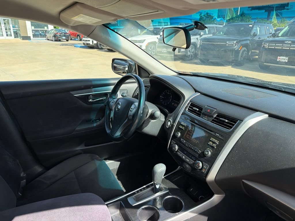 Used 2013 Nissan Altima 2.5 SV FWD image 11