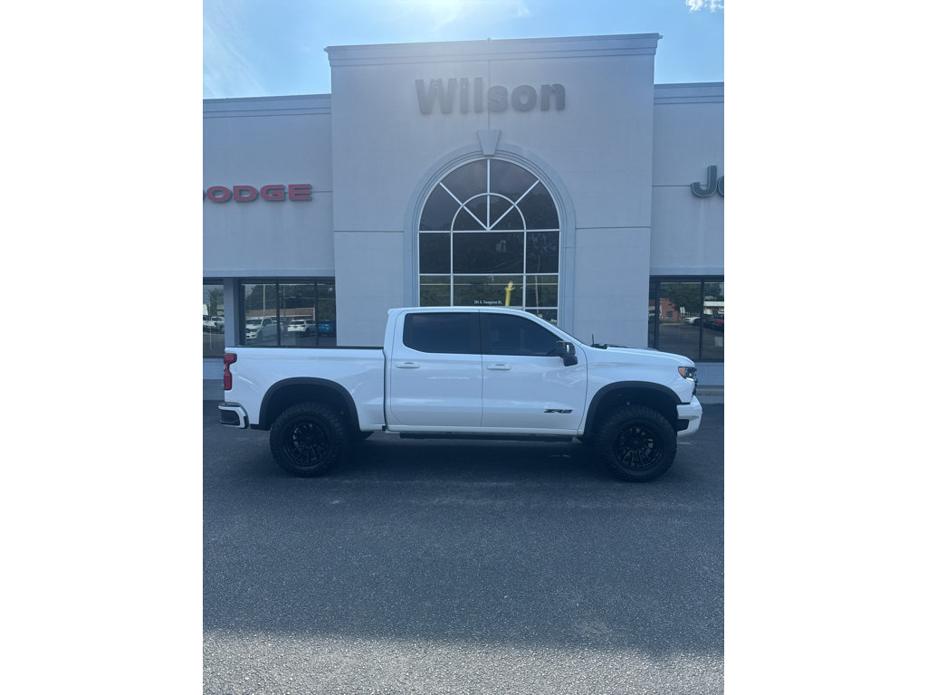 Used 2025 Chevrolet Silverado 1500 ZR2 w/ Technology Package AWD/4WD image 1