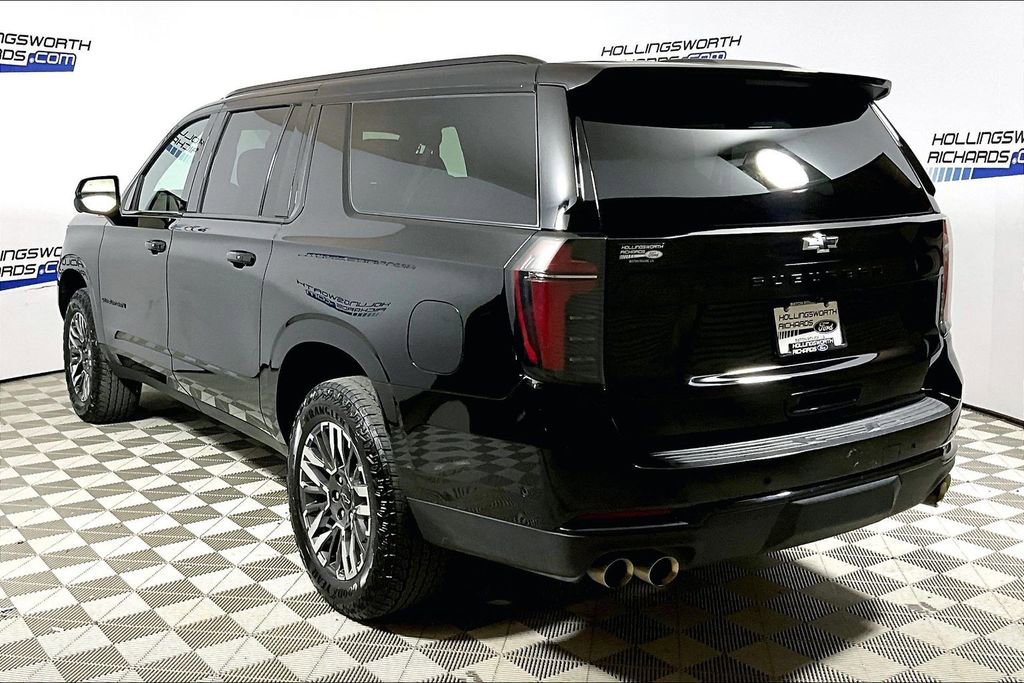 Used 2025 Chevrolet Suburban Z71 image 8