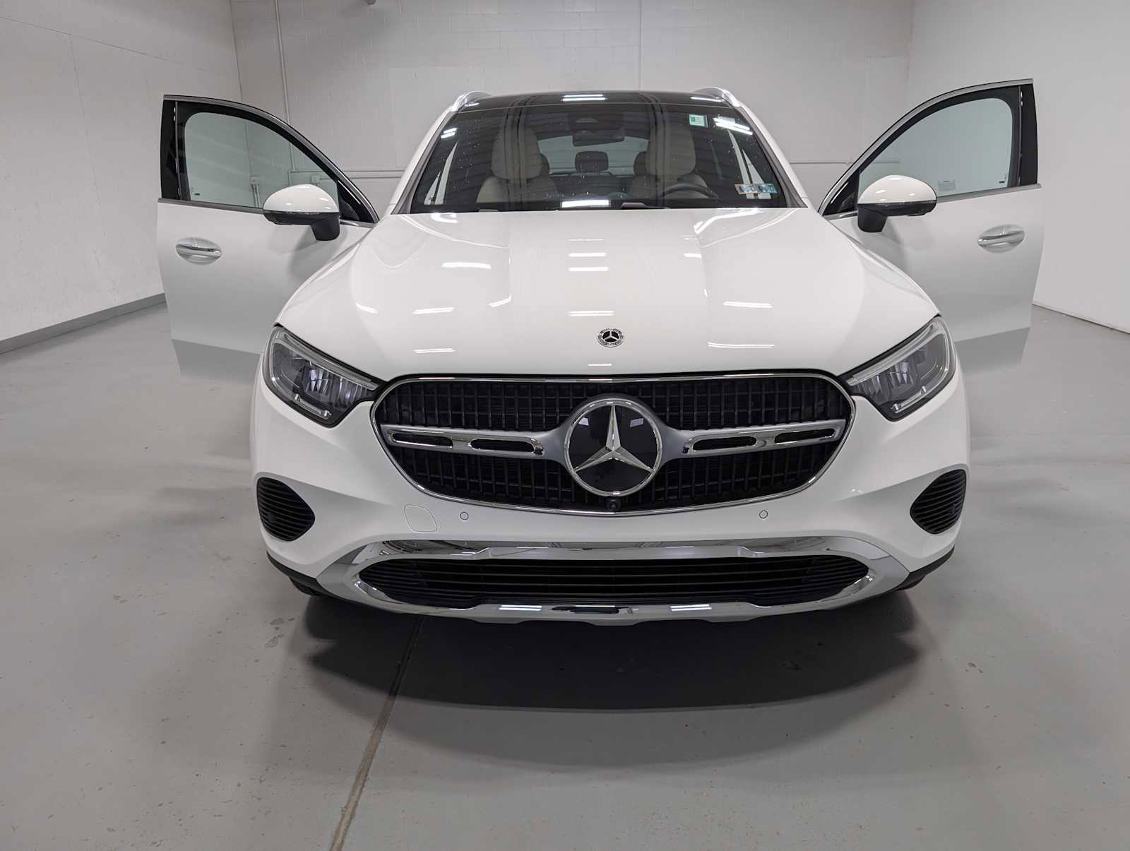 Certified 2026 Mercedes-Benz GLC 300 4MATIC image 13