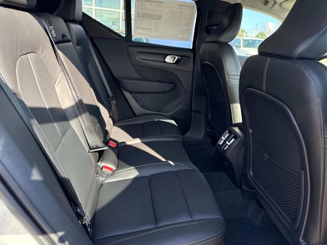New 2026 Volvo XC40 B5 Core AWD/4WD image 12