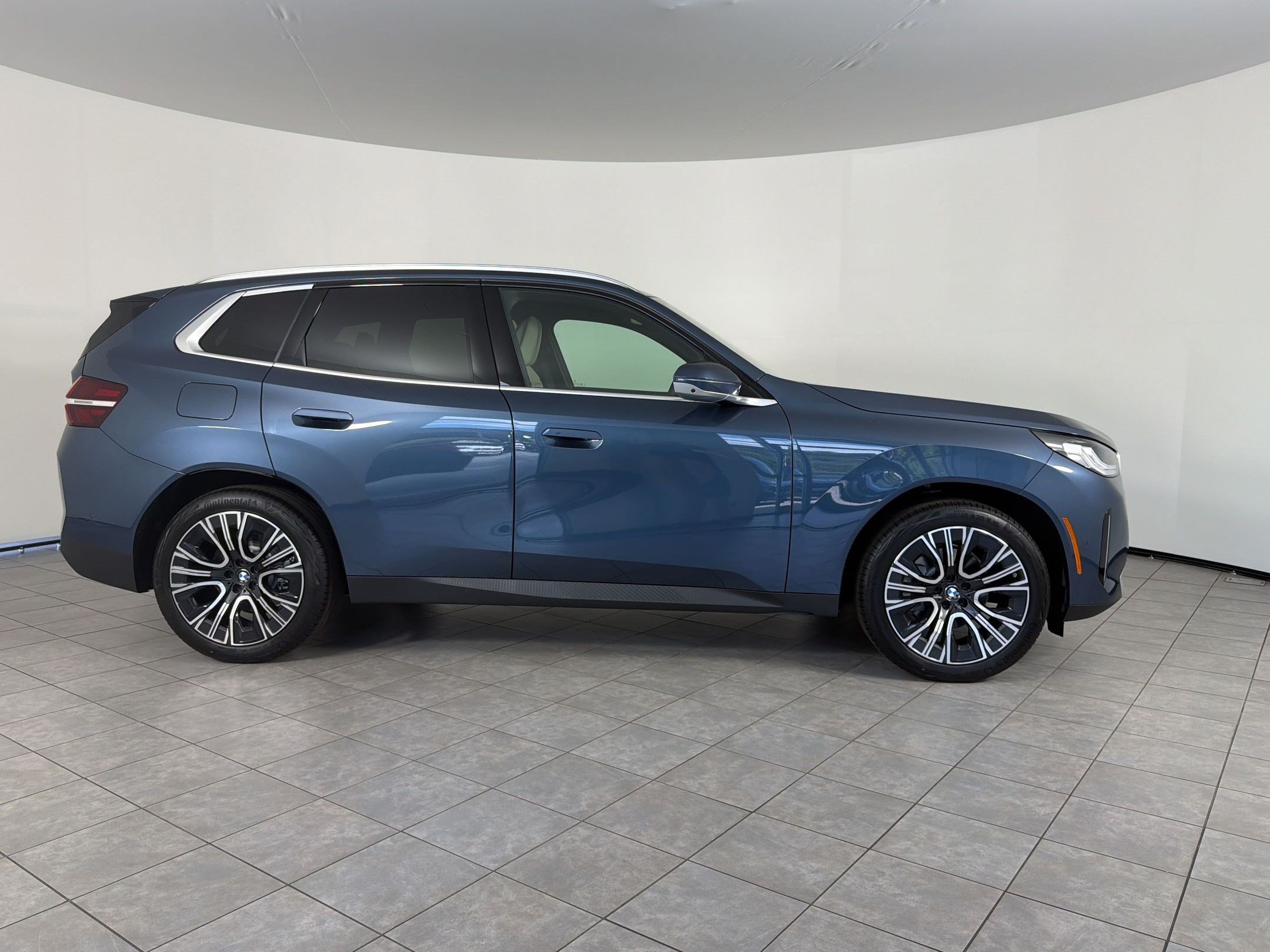 New 2026 BMW X3 xDrive30i w/ Premium Package AWD/4WD image 8