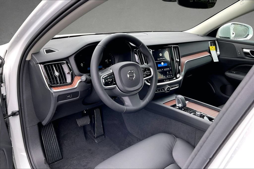 New 2026 Volvo V60 B5 Cross Country Plus w/ Climate Package AWD/4WD image 8