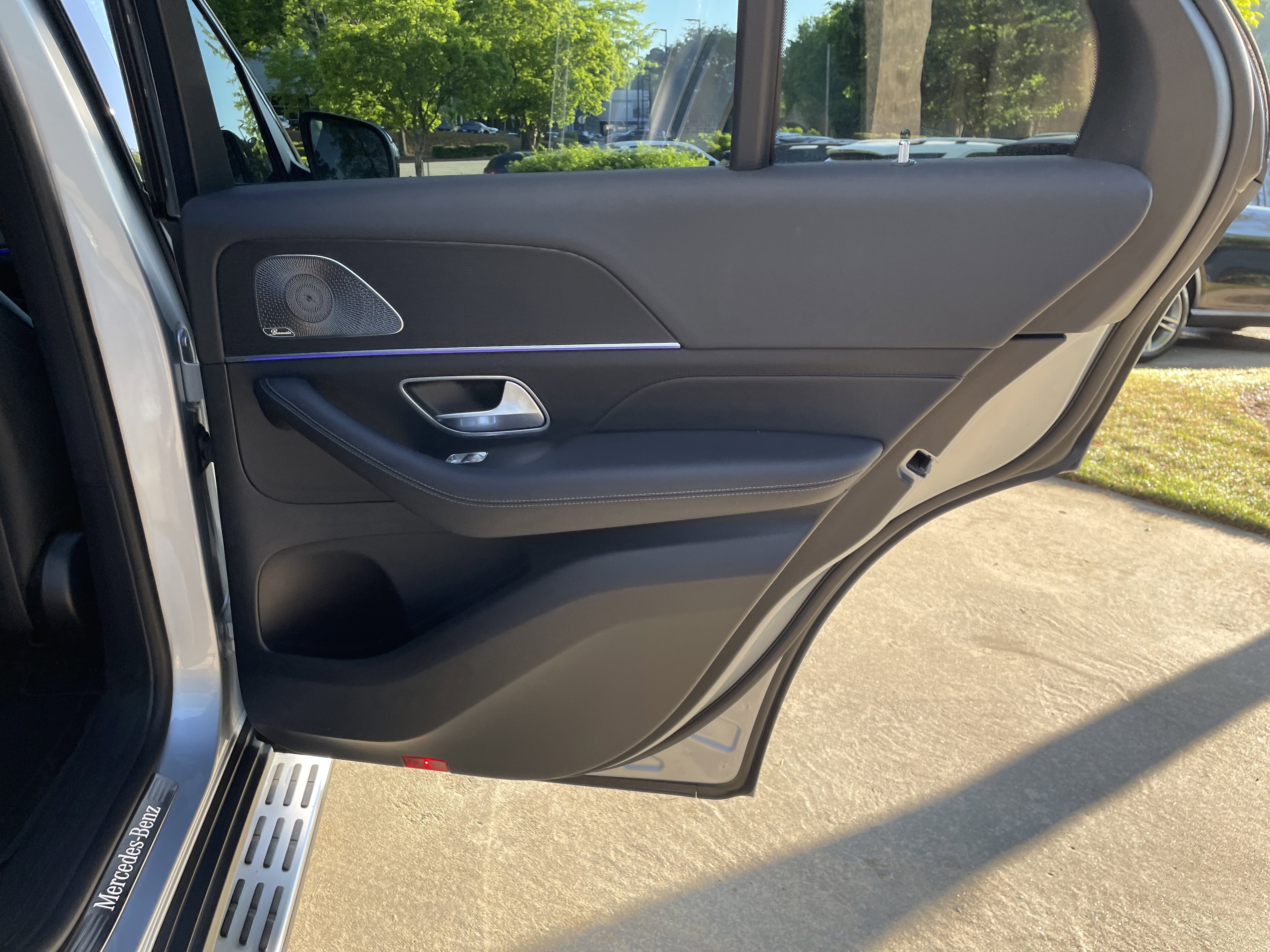 Certified 2025 Mercedes-Benz GLE 450e 4MATIC image 42