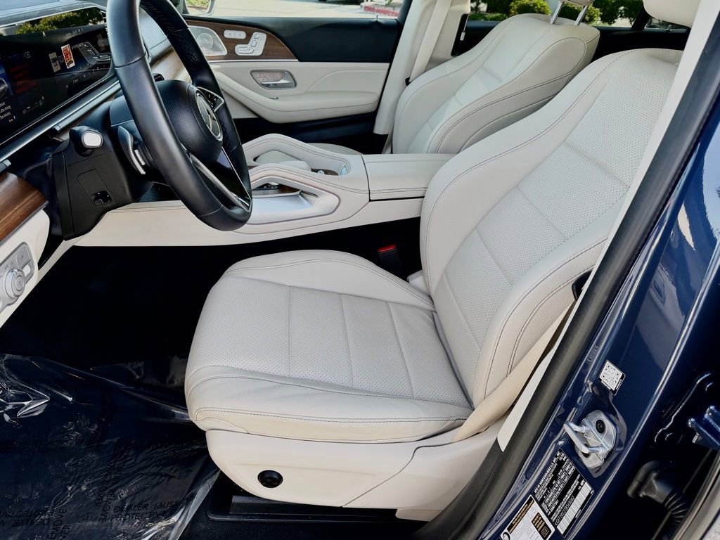 Used 2026 Mercedes-Benz GLS 450 4MATIC image 18