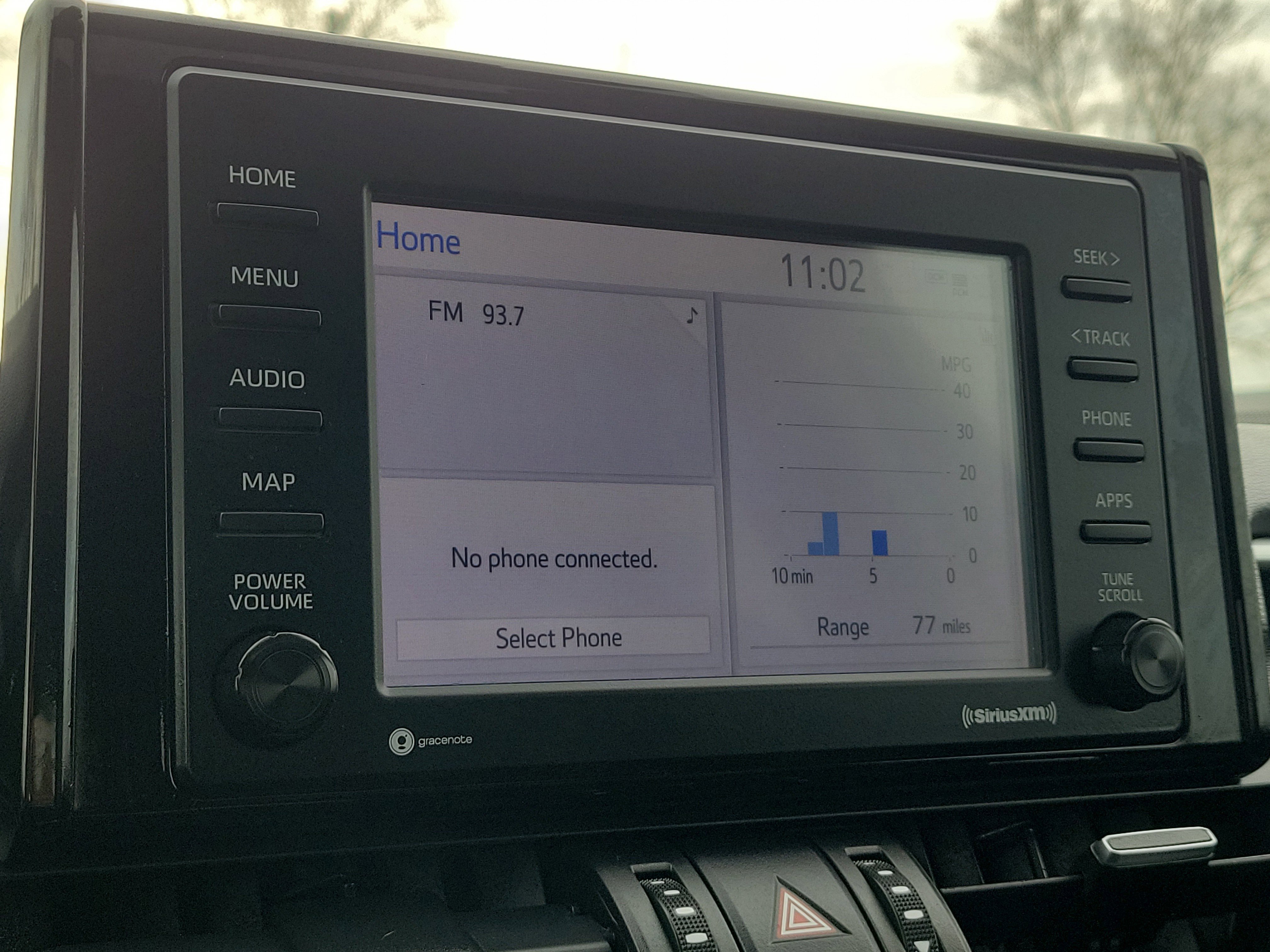 Used 2020 Toyota RAV4 XLE Premium image 28