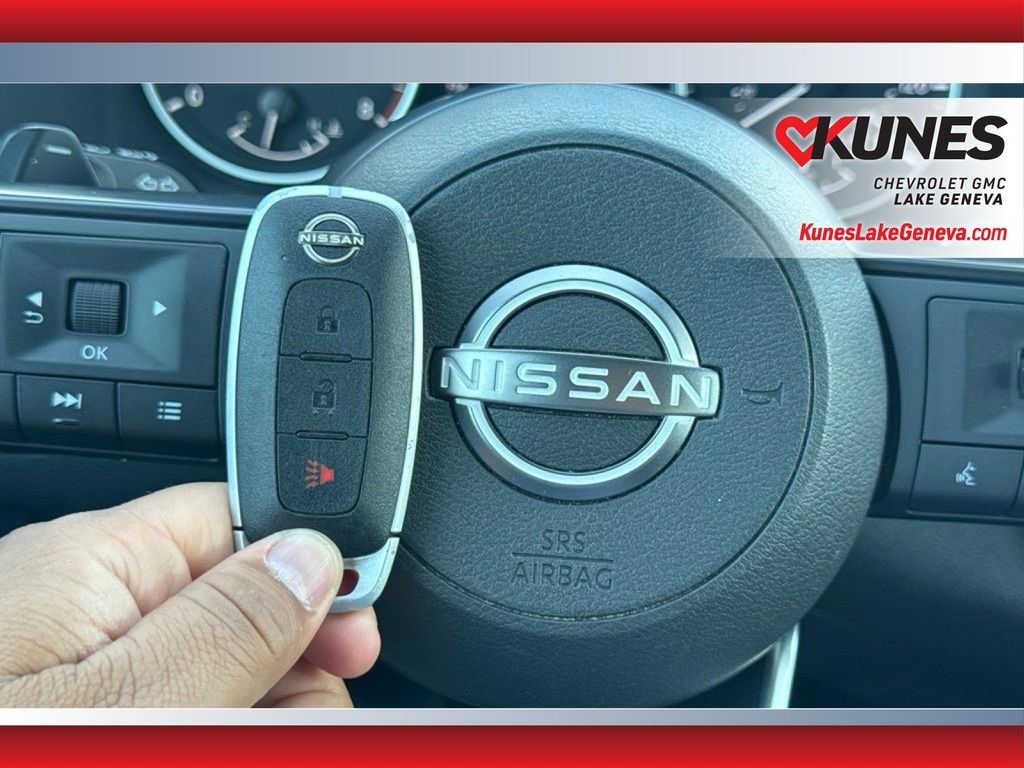 Used 2024 Nissan Rogue S FWD image 41