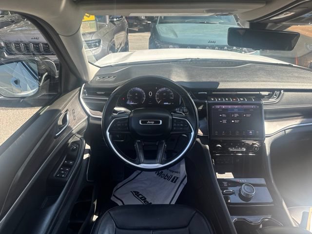 Used 2021 Jeep Grand Cherokee L Limited w/ Luxury Tech Group II AWD/4WD image 14
