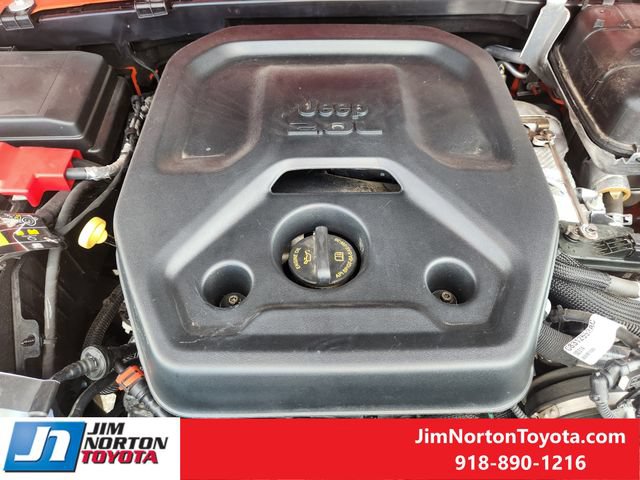 Used 2023 Jeep Wrangler Unlimited Sahara AWD/4WD image 31