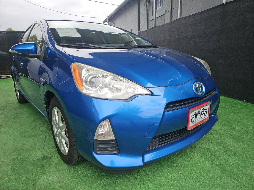 Used 2012 Toyota Prius C Three FWD image 1