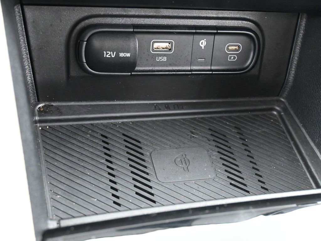 Used 2023 Kia Sportage EX image 25