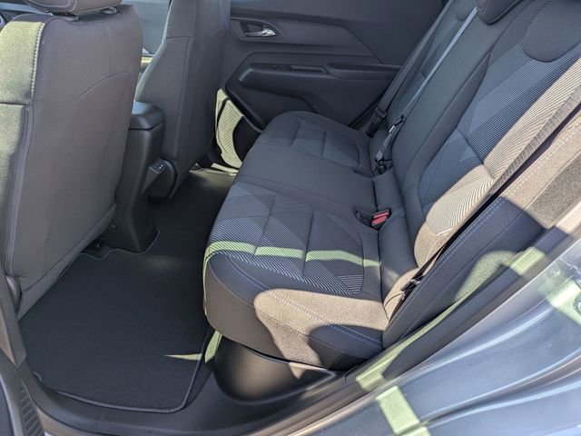 New 2027 Chevrolet Bolt LT w/ Comfort Package image 24