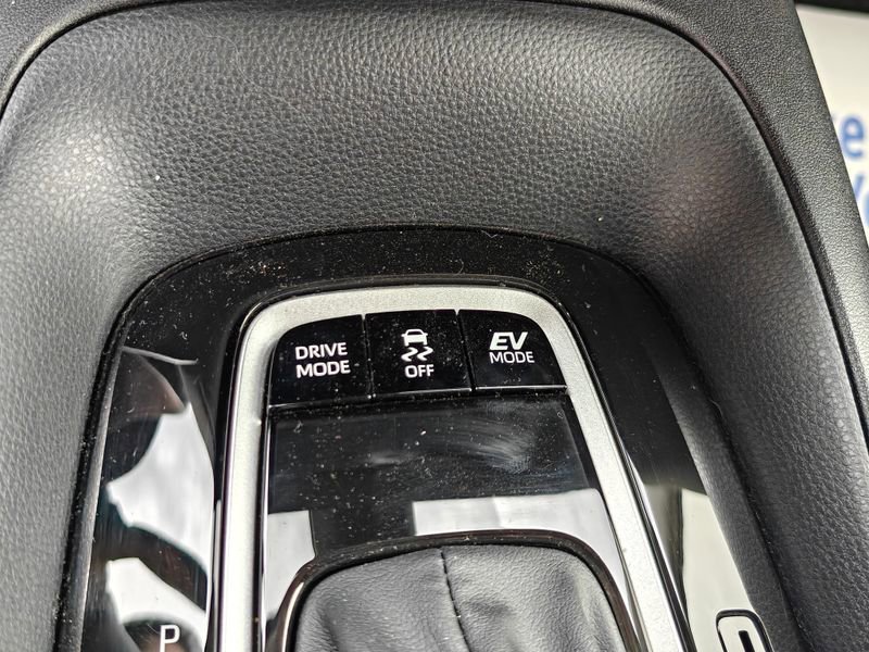 Used 2026 Toyota Corolla LE w/ LE Premium Package image 31