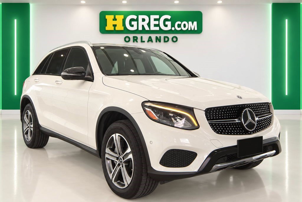 Used 2018 Mercedes-Benz GLC 300 w/ Premium Package image 4
