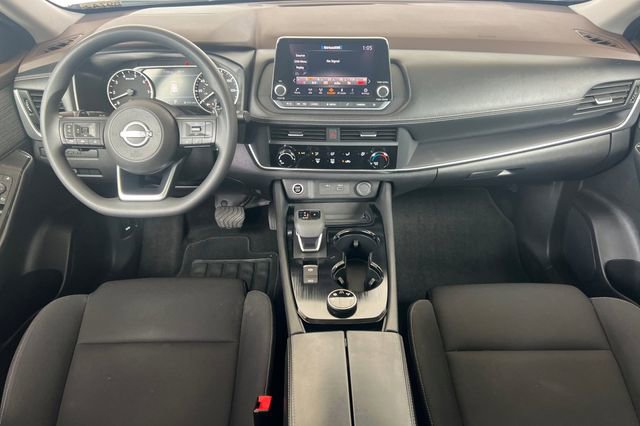 Used 2023 Nissan Rogue S image 16