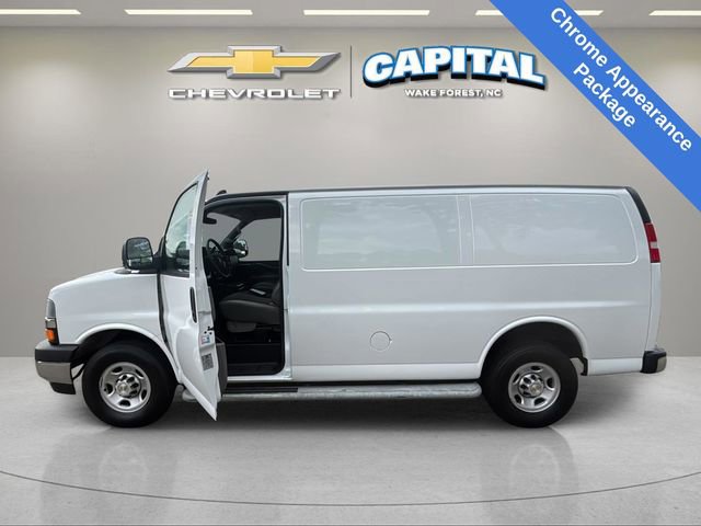 Used 2024 Chevrolet Express 2500 w/ Driver Convenience Package RWD image 9