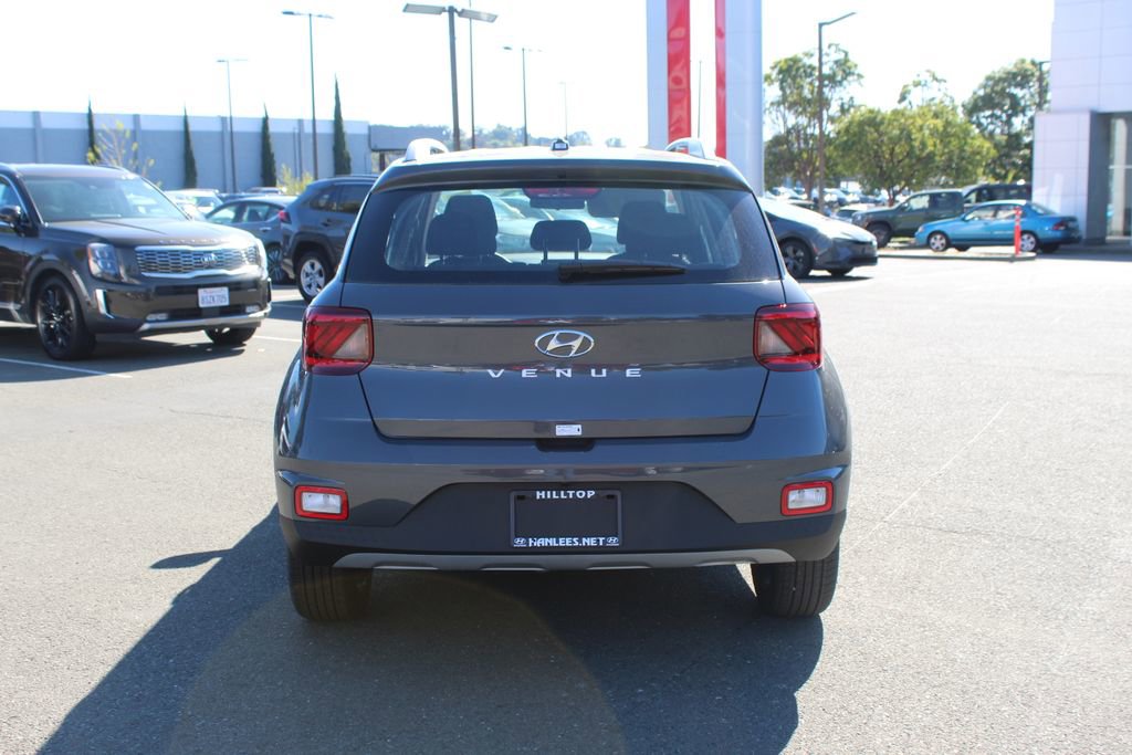 New 2026 Hyundai Venue SEL FWD image 8
