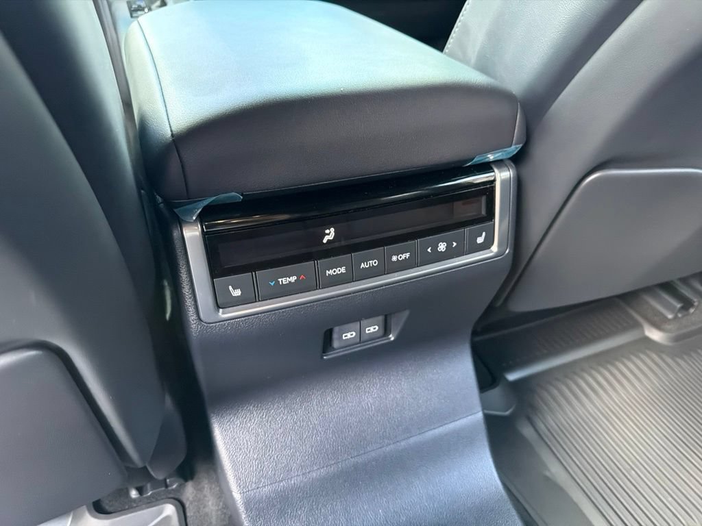 Used 2025 Lexus GX 550 AWD/4WD image 40