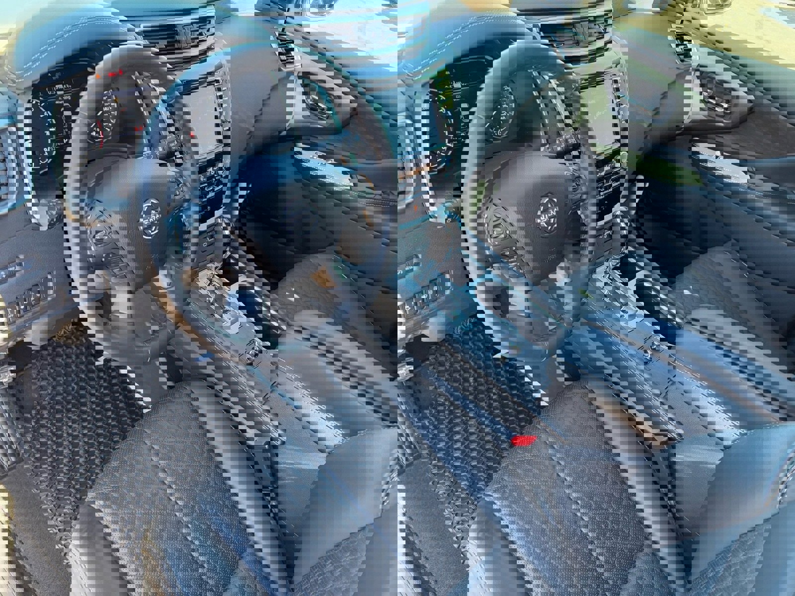 Used 2023 Nissan Murano Platinum w/ Cargo Package image 16