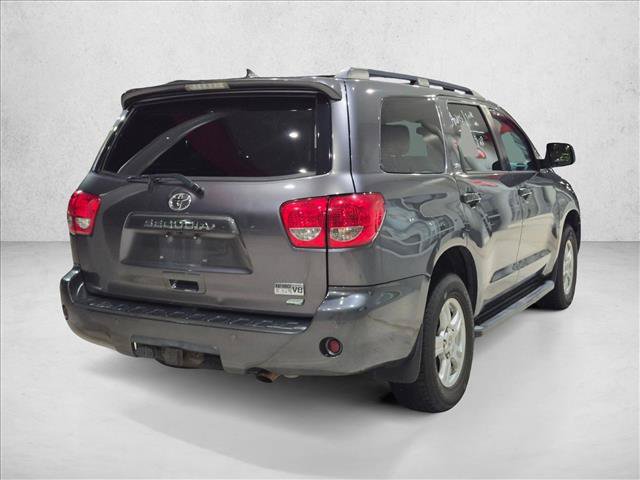 Used 2017 Toyota Sequoia SR5 w/ Premium Package AWD/4WD image 5