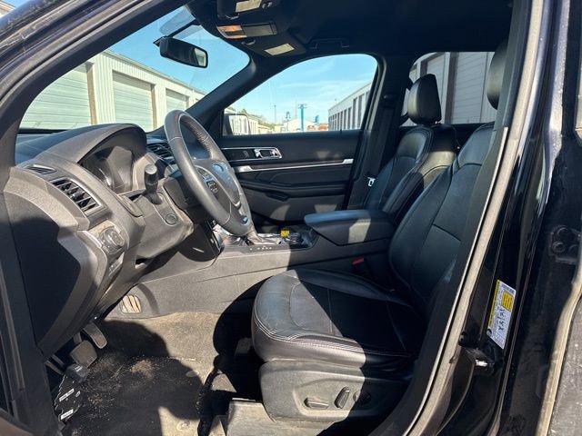 Used 2019 Ford Explorer Limited w/ Class III Trailer Tow Package image 18