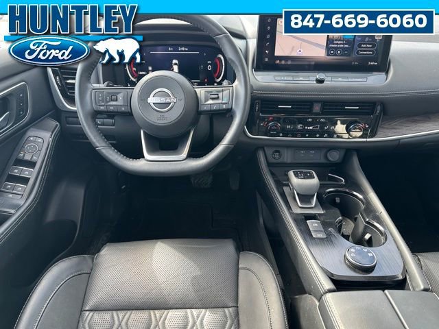 Used 2024 Nissan Rogue Platinum w/ Platinum Premium Package AWD/4WD image 16
