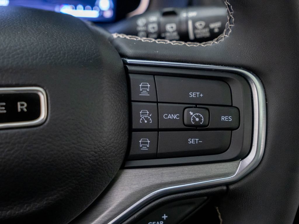 Used 2023 Jeep Wagoneer Series II image 29