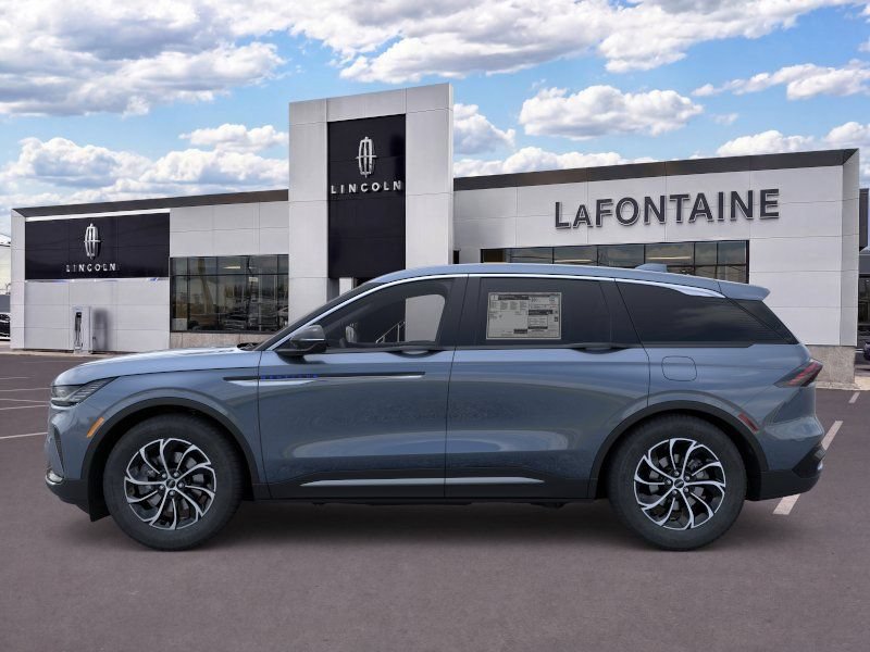 New 2026 Lincoln Nautilus Premier AWD/4WD image 3