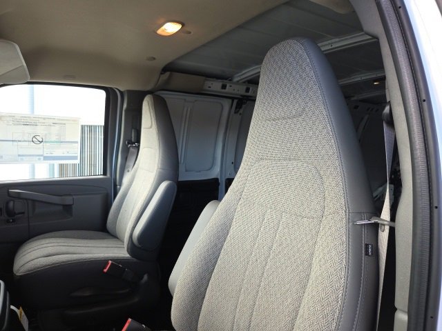 New 2025 Chevrolet Express 2500 Extended image 14