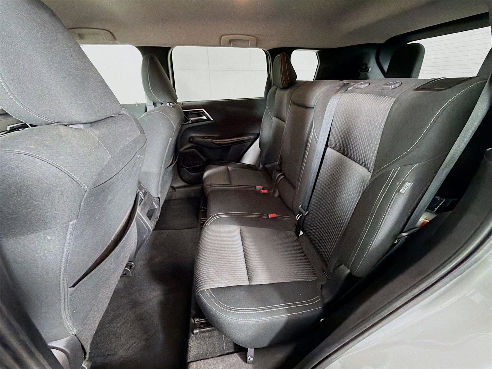 Used 2023 Mitsubishi Outlander ES AWD/4WD image 20