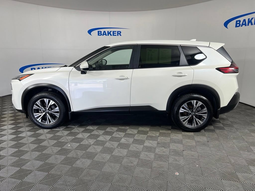 Used 2023 Nissan Rogue SV AWD/4WD image 2