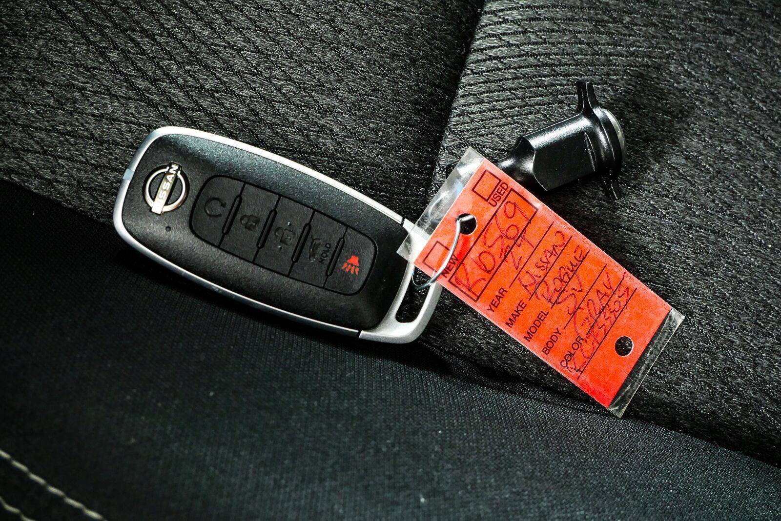 Used 2024 Nissan Rogue SV AWD/4WD image 37