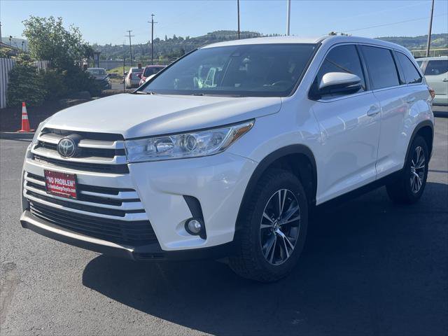 Certified 2019 Toyota Highlander Plus FWD image 1