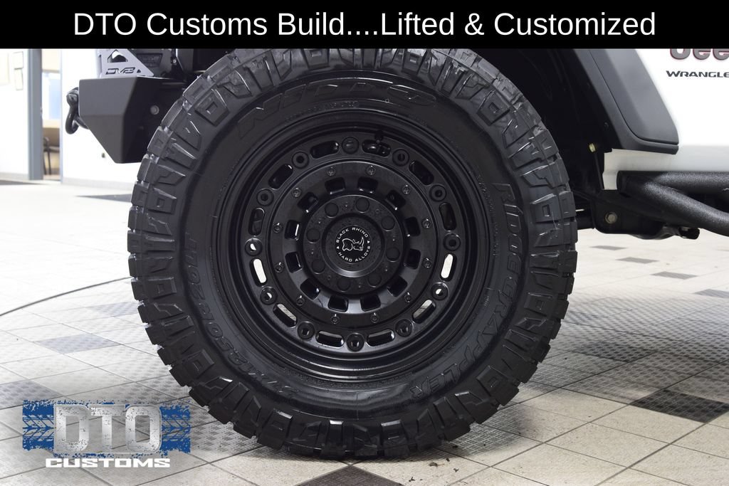 Used 2025 Jeep Wrangler Unlimited Rubicon AWD/4WD image 27