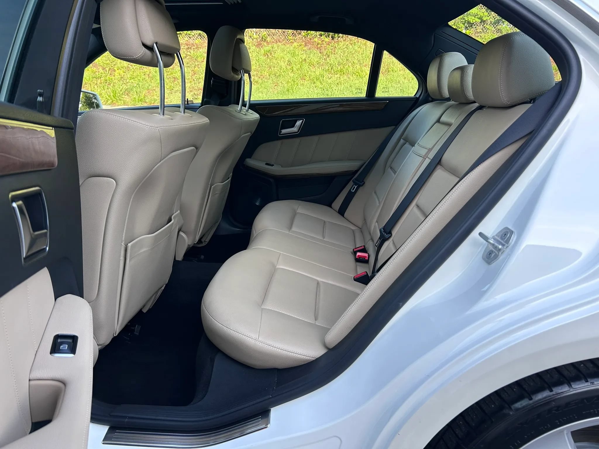 Used 2012 Mercedes-Benz E 350 Sedan image 36