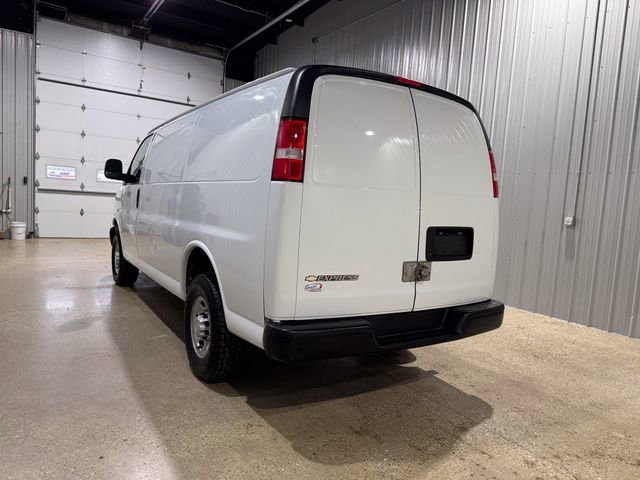Used 2021 Chevrolet Express 2500 w/ Driver Convenience Package image 3
