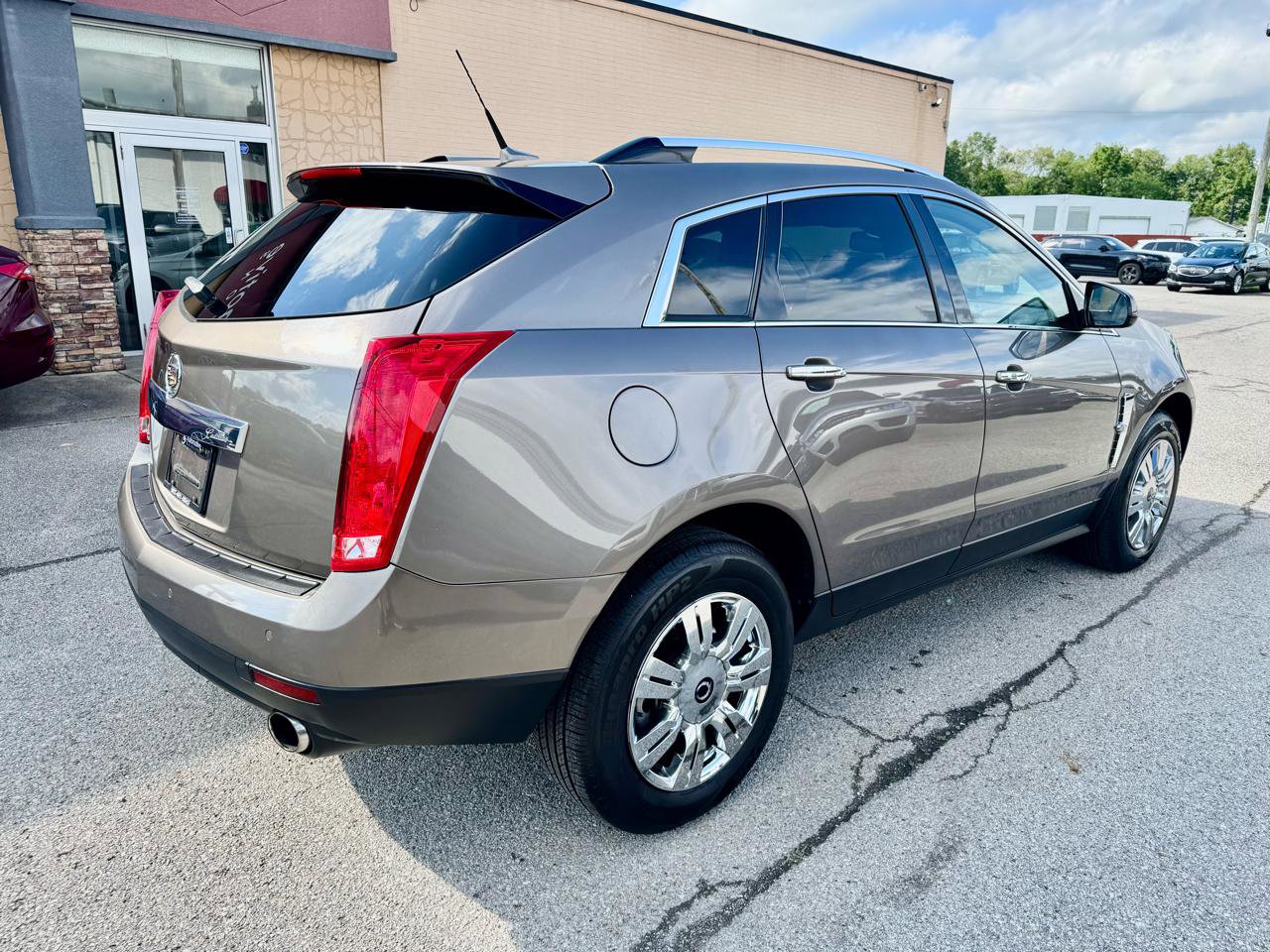Used 2011 Cadillac SRX Luxury FWD image 5