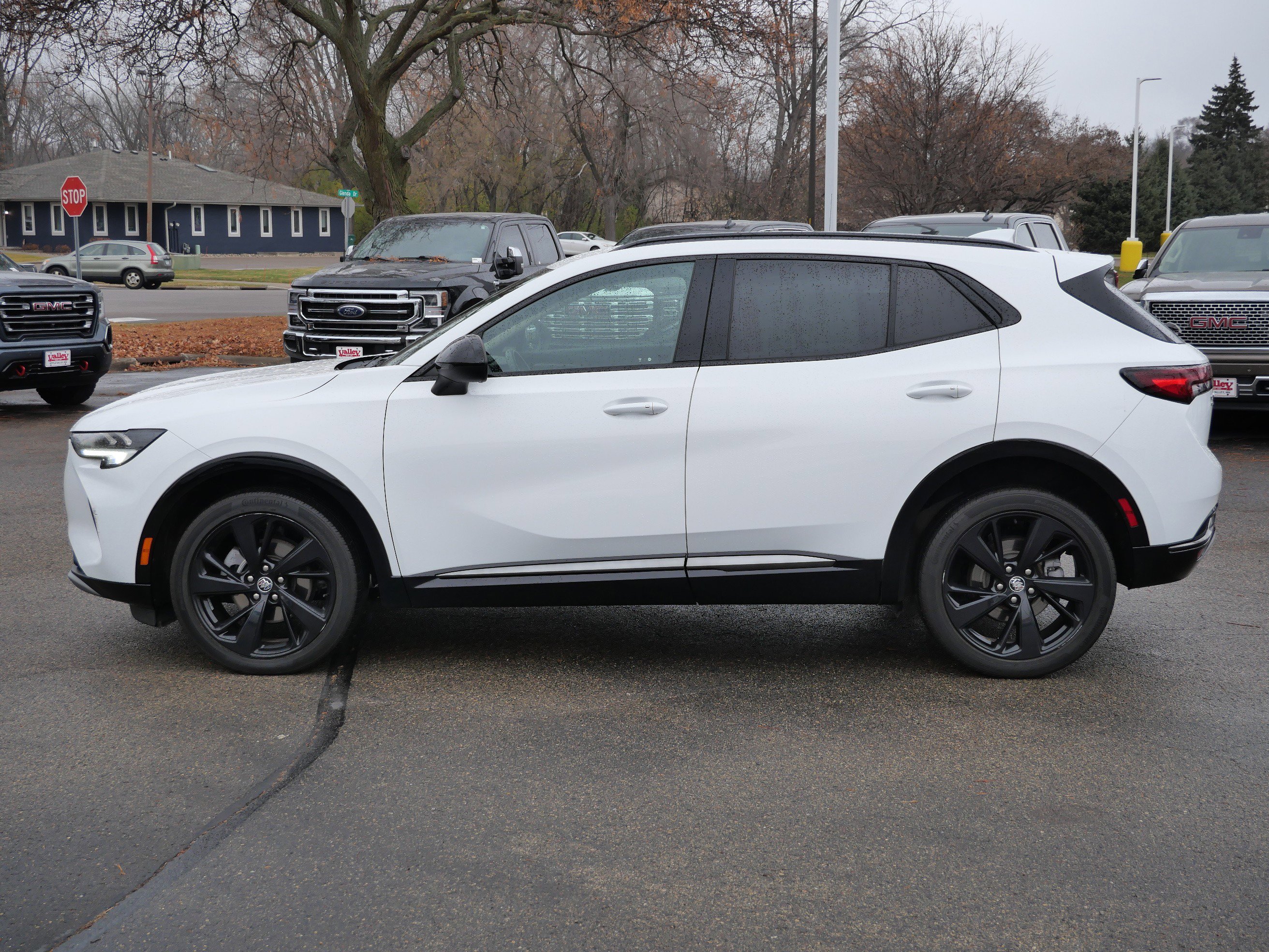 Used 2022 Buick Envision Essence w/ Sport Touring Package image 5